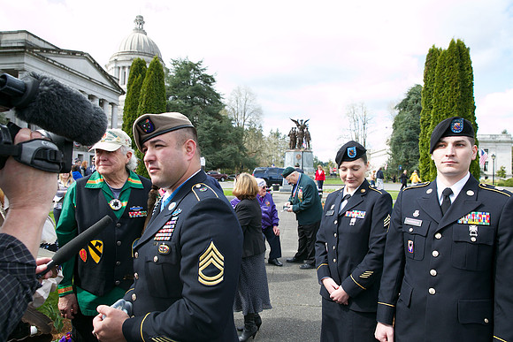 20140402_LegWA_0211ab