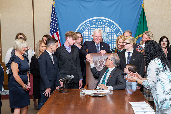 20190429_144203ab
