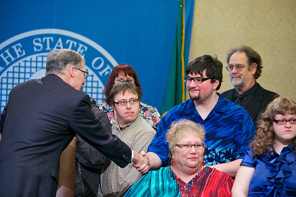 20140331_LegWA_0108ab