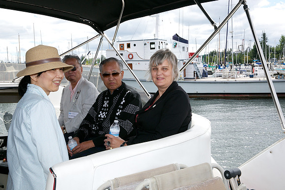 20130818_LegWA_0101ab